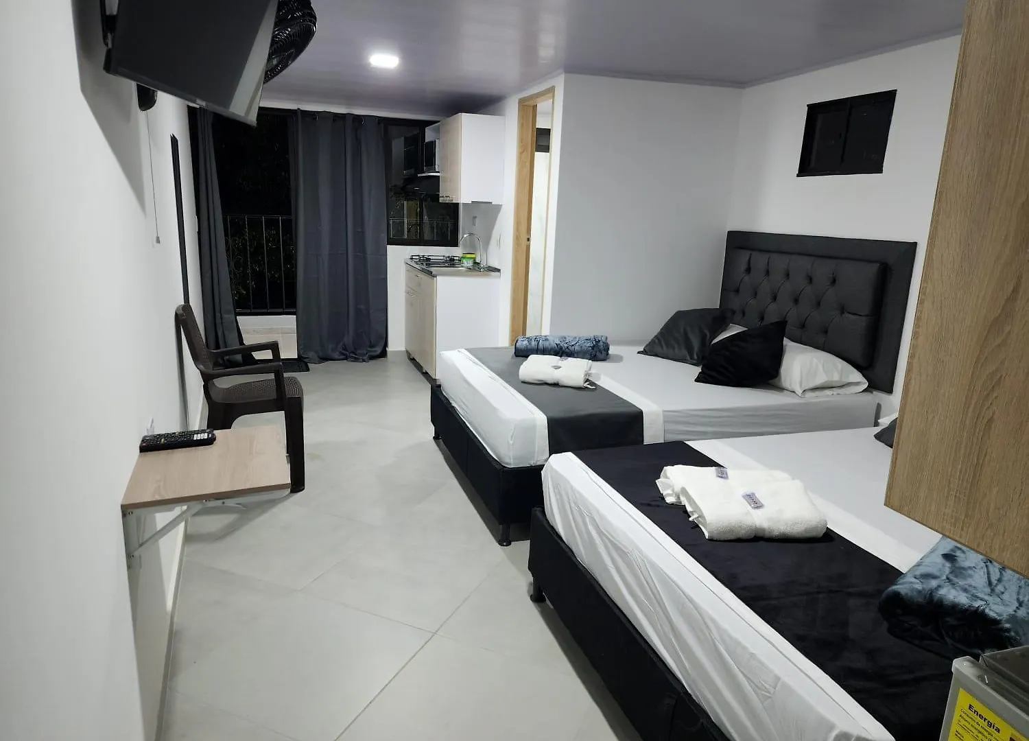 Aparthotel Aparta Estudios Estadio La 80 Medellin